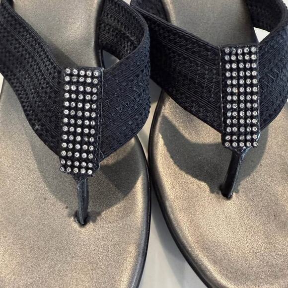 White Mountain Wedge Thong Sandals Women’s 8M Black/Silver Sequins/Rhinestones - Picture 6 of 8
